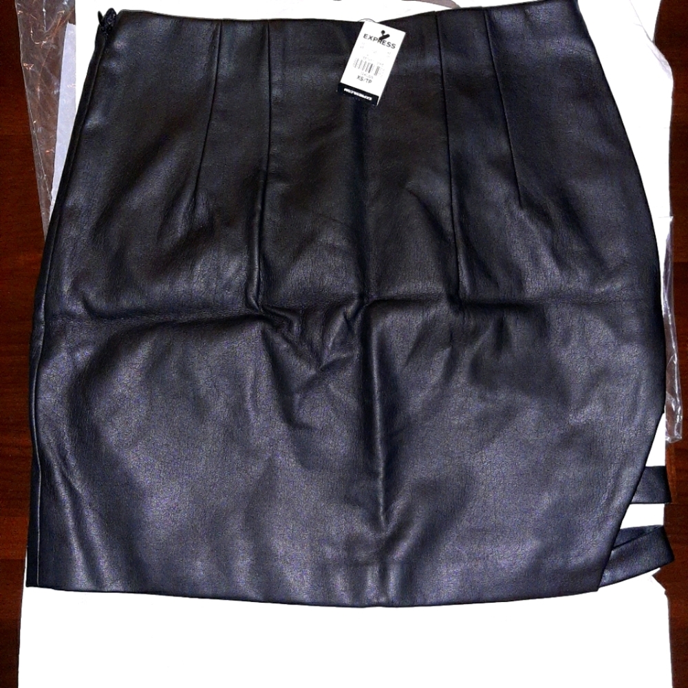 Express skirt